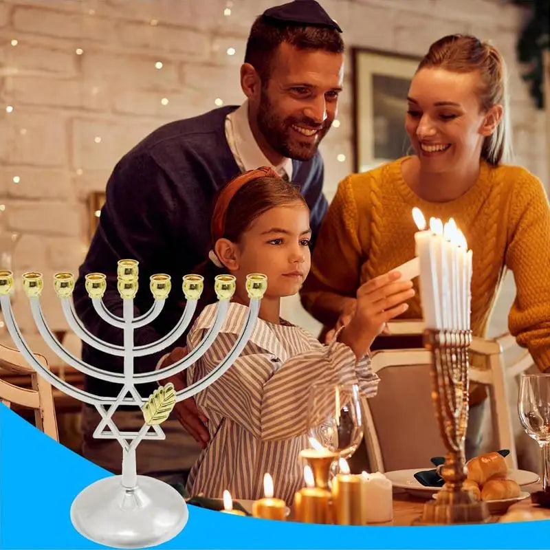 חנוכייה מעוצבת - דגם מסורתי עם נגיעות זהב